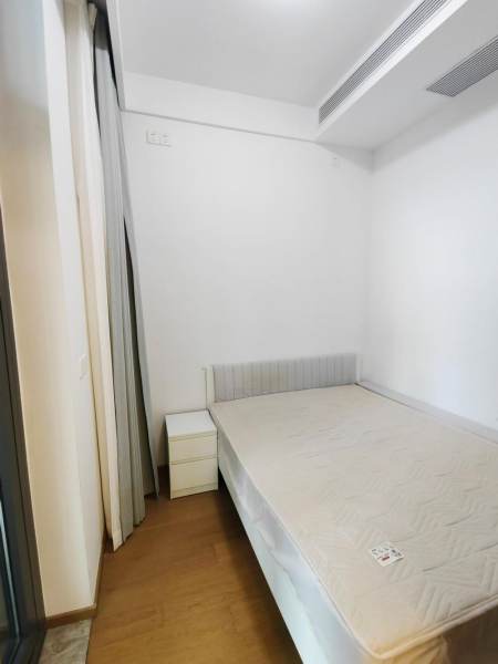 Housing image — Room