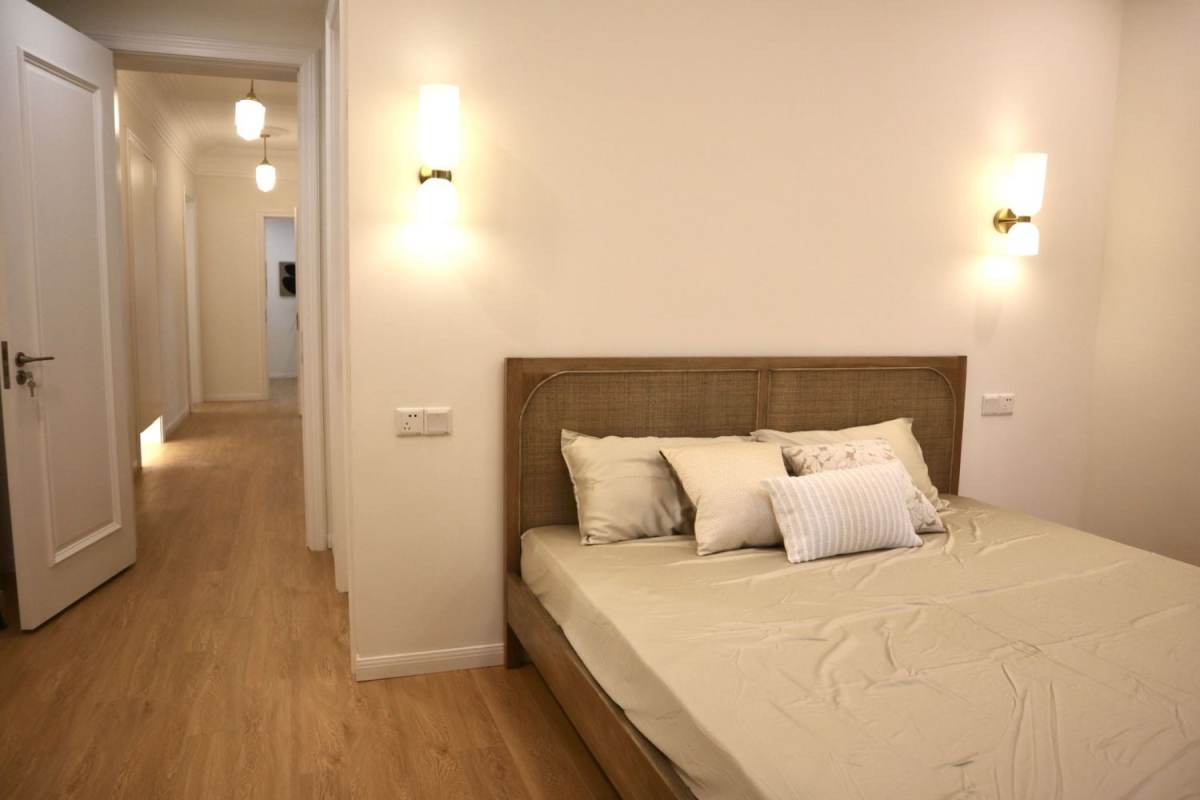 Housing image — Bedroom