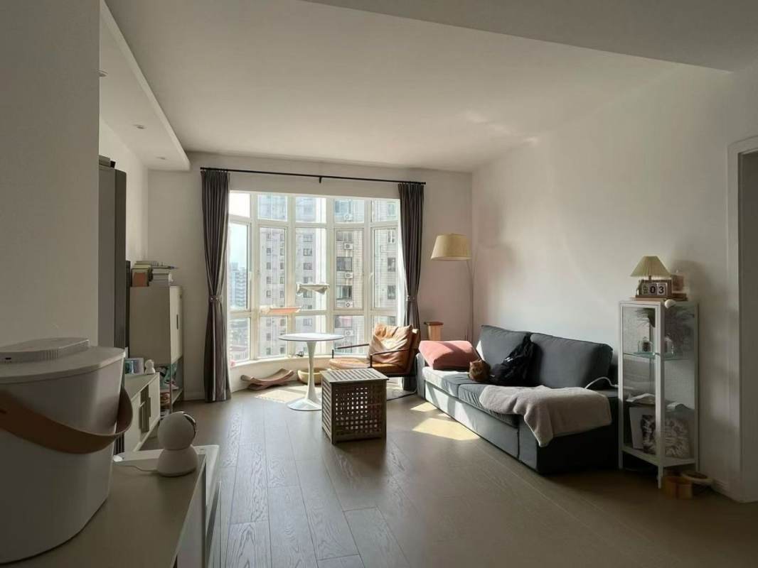 Housing image — Living Room