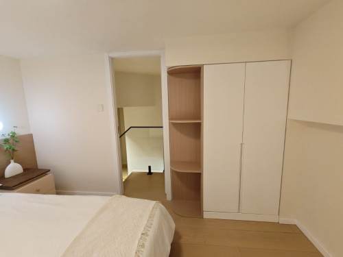 Housing image — Bedroom