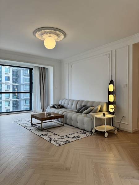 Housing image — Living Room