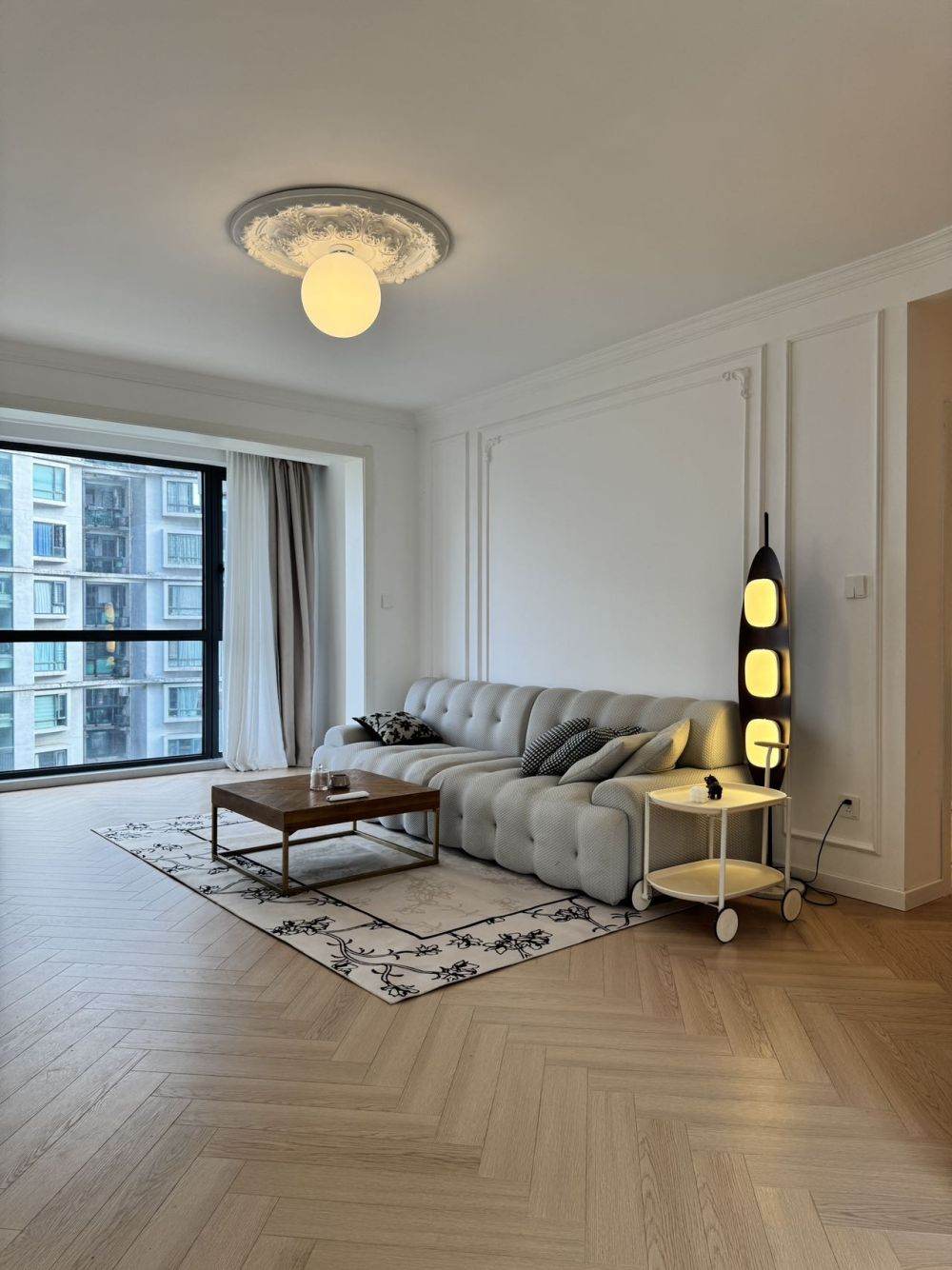 Housing image — Living Room