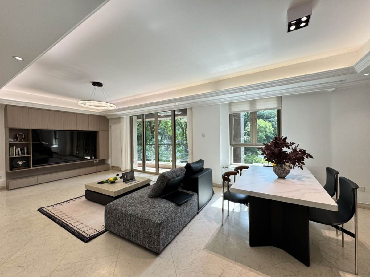 Housing image — Living Room