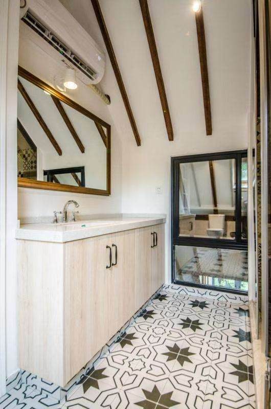 Housing image — Bathroom