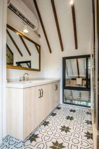 Housing image — Bathroom