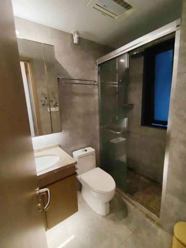 Housing image — Bathroom