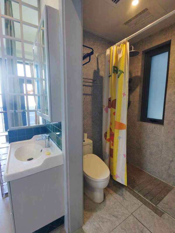 Housing image — Bathroom