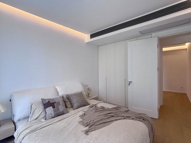 Housing image — Bedroom