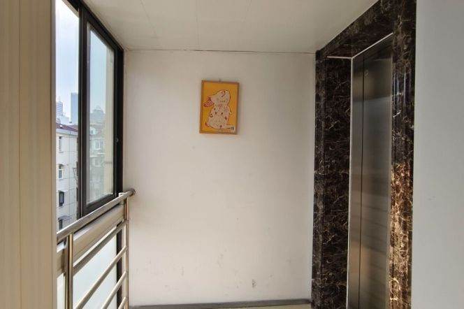 1BR Apartment in Old Xuhui (L1)