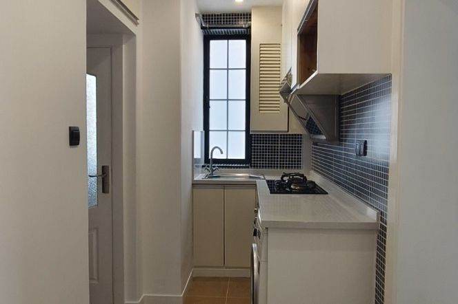 1BR Apartment in Old Xuhui (L1)