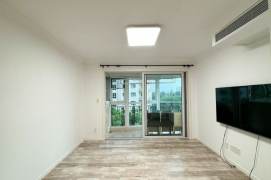Bright 3BR Apartment in Gubei with Built-in Storage (L2)