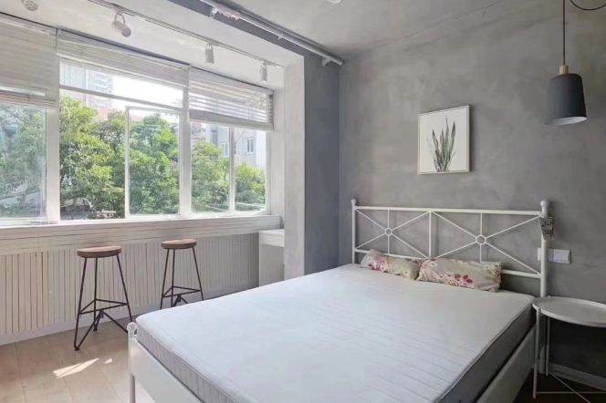 1BR Apartment near Zhongshan Park (L2/L11)