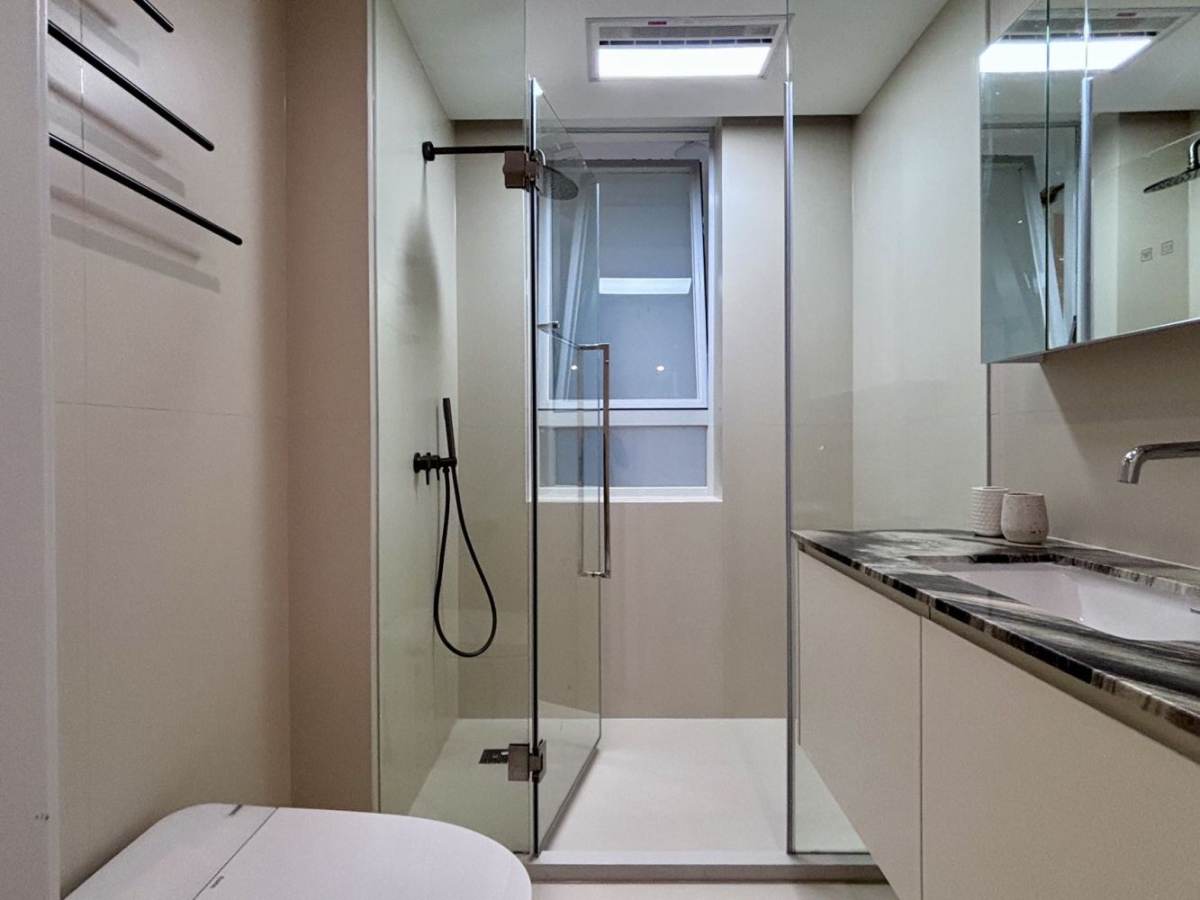 Housing image — Bathroom
