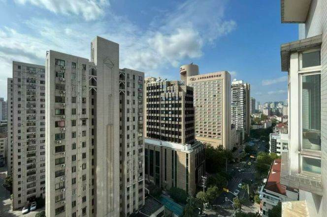 Modern 2BR Apartment near Shanghai Jiao Tong University (L10/L11)