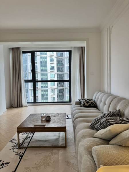 Housing image — Living Room
