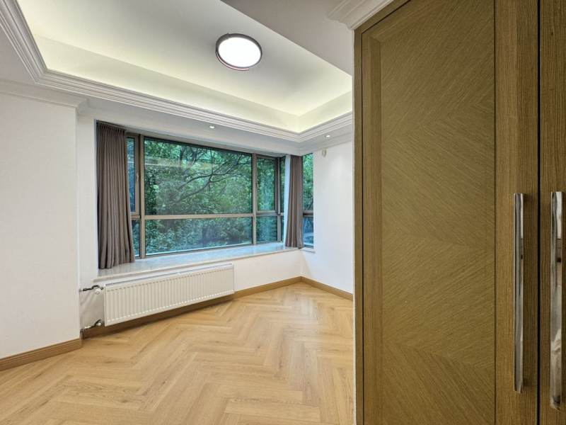 Housing image — Bedroom
