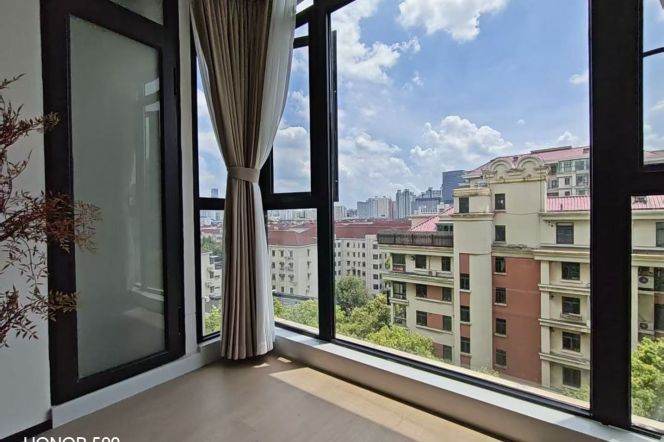 3BR Apartment in Gubei