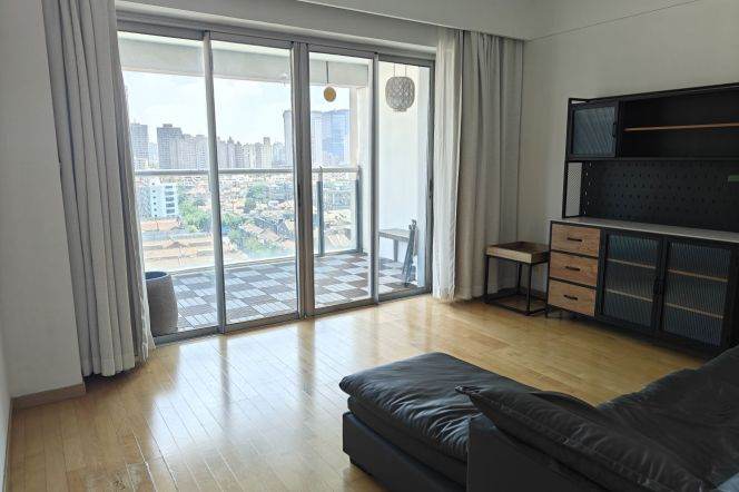 Spacious Bright 2BR Apartment near Nanjing Xi Lu with Outstanding View (L2/L12/L13)