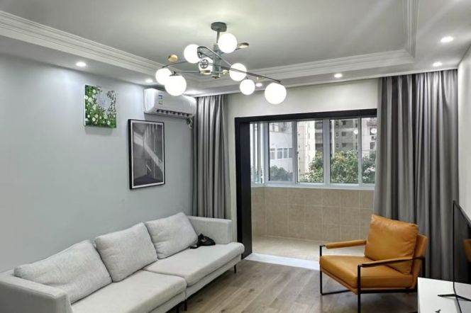 1BR Apartment in Old Xuhui (L7/L9)
