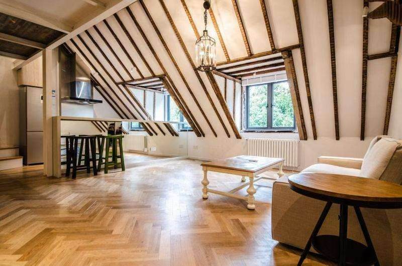 Housing image — Living Room