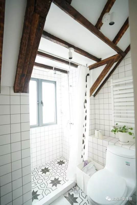 Housing image — Bathroom