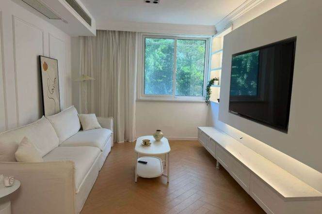 1BR Apartment near Shanghai Indoor Stadium Metro (L1/L4)