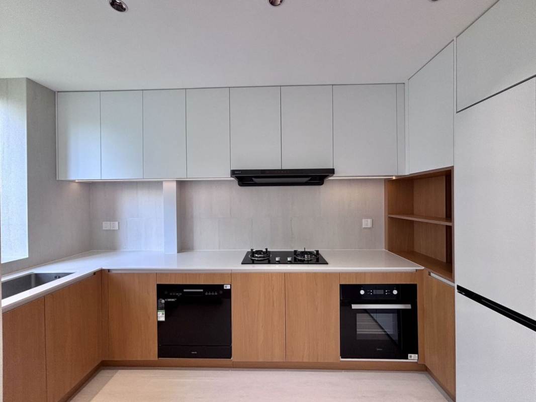 Housing image — Kitchen