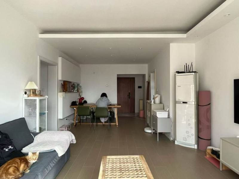 Housing image — Living Room