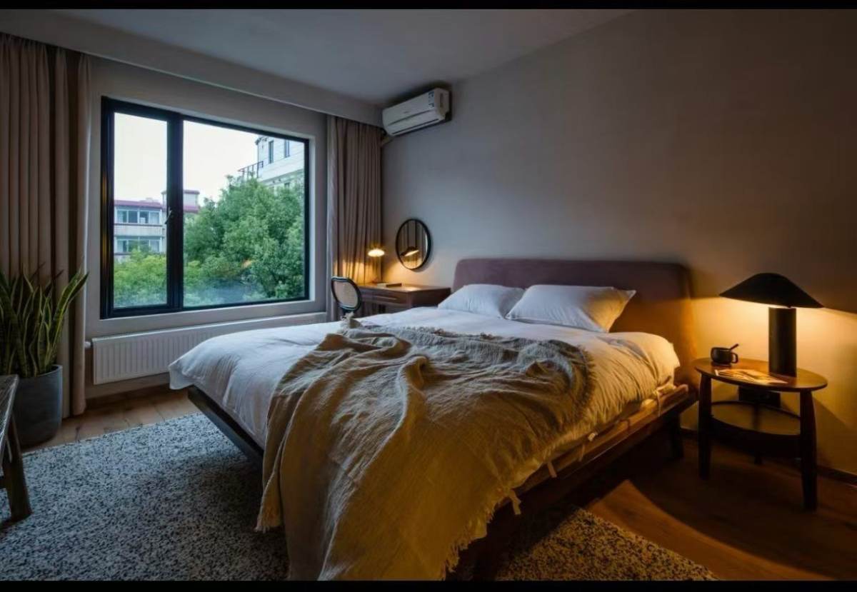 Housing image — Bedroom