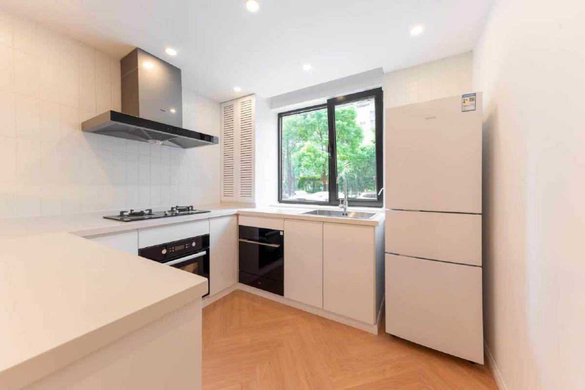Housing image — Kitchen
