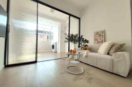 Bright Modern 1BR Apartment near Zhongshan Park (L2/L11)