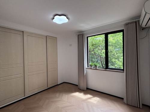Housing image — Bedroom
