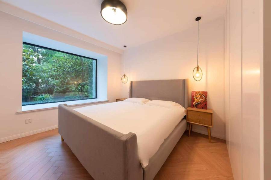 Housing image — Bedroom