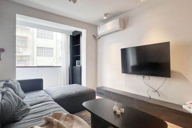 1BR Apartment in Old Xuhui (L10/L11)