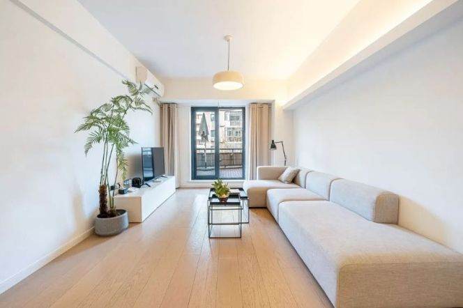 Modern Bright 3BR Apartment in Old Xuhui with Terrace (L1/L7/L9)
