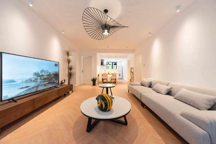 Housing image — Living Room