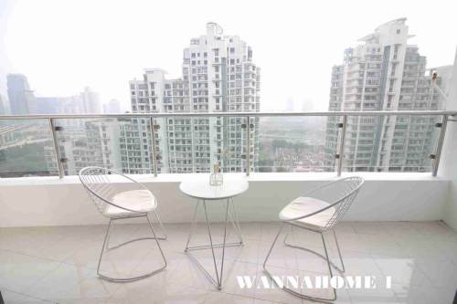 Housing image — Balcony