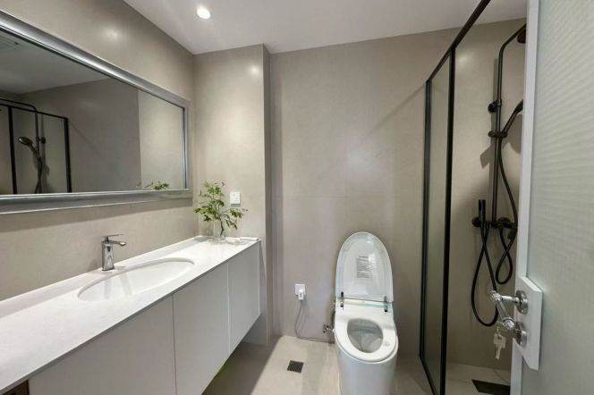 2BR Apartment at Shanghai Grand Plaza (Compound)