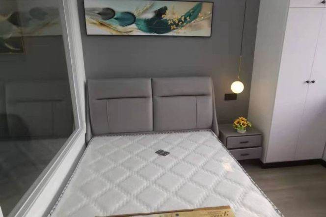 1BR Apartment near Hongqiao Rd Metro (L3/L4/L10)