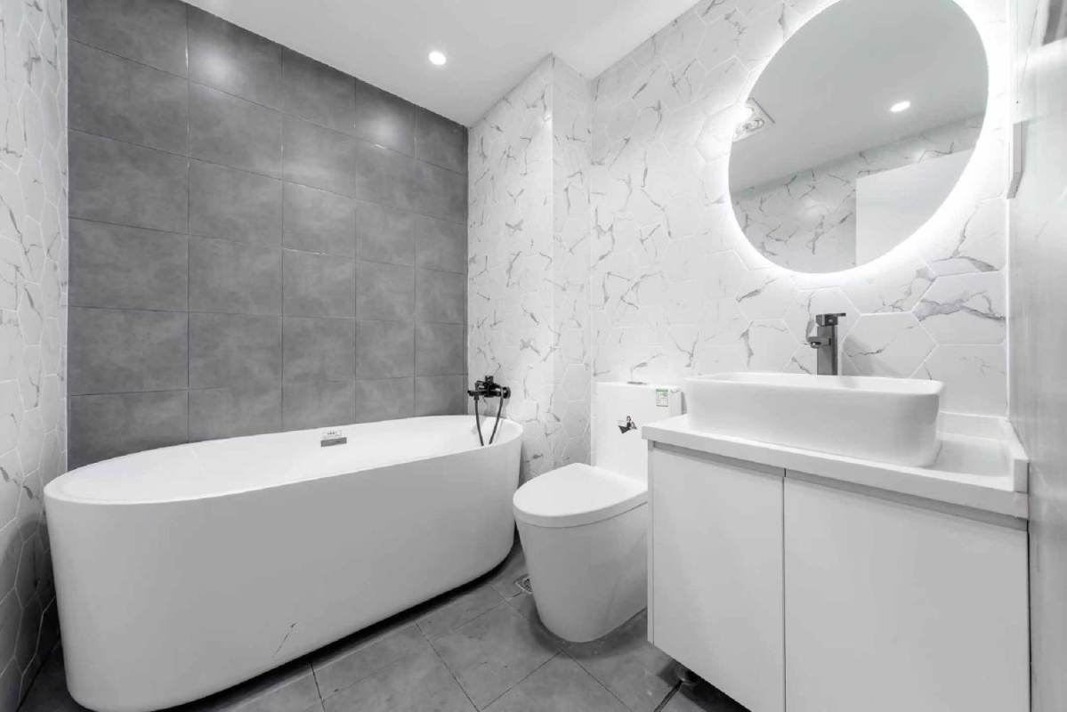 Housing image — Bathroom