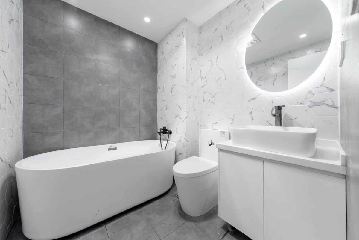 Housing image — Bathroom