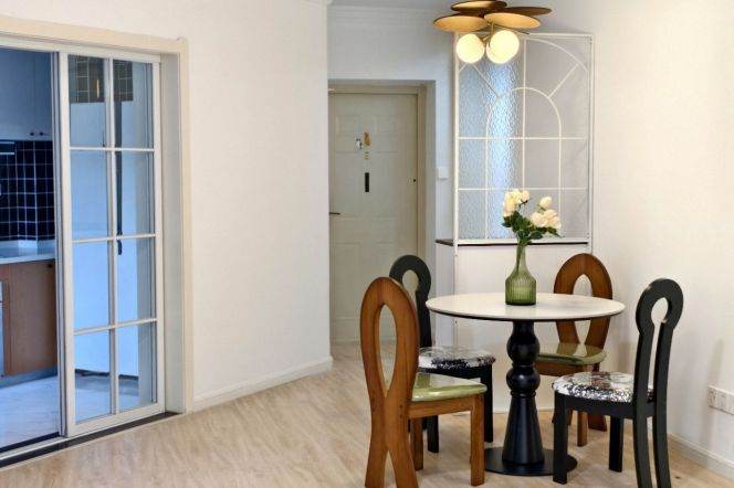 2BR Apartment in Xujiahui (L1/L3/L4/L9)