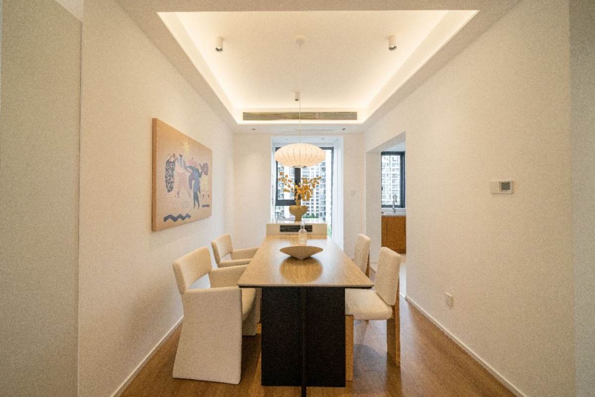 Housing image — Dining Area