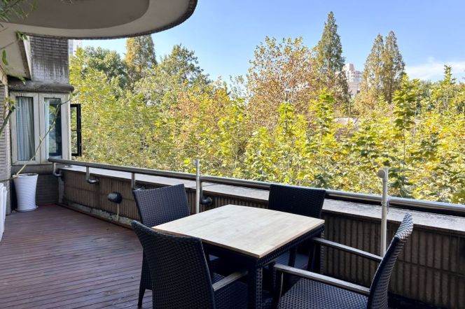 Modern Bright 3BR Apartment in Old Xuhui with Terrace (L1/L7/L9)