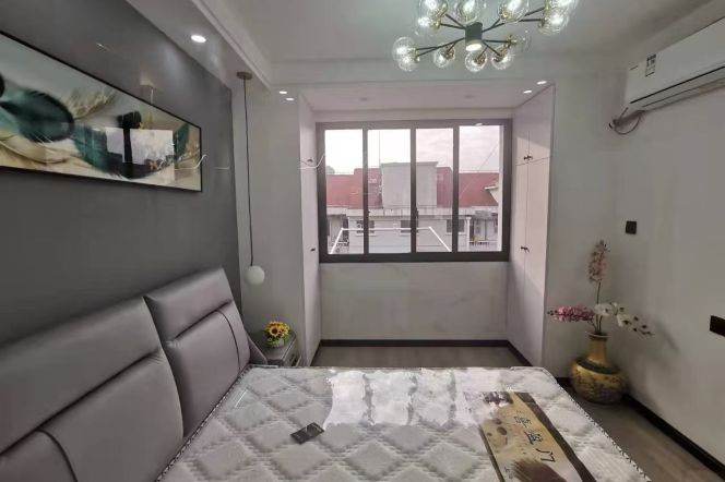 1BR Apartment near Hongqiao Rd Metro (L3/L4/L10)
