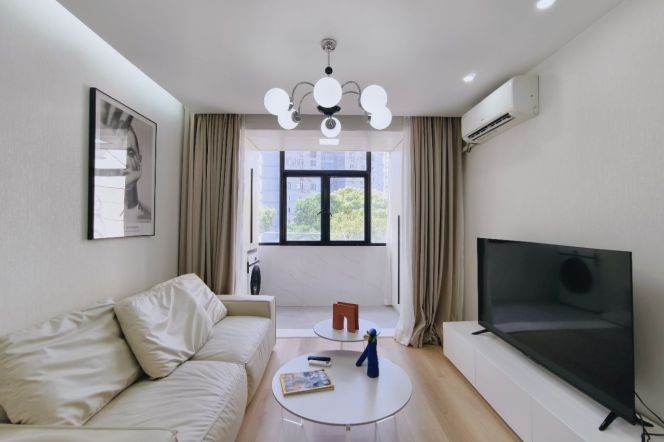 Modern 1BR Apartment near Zhongshan Park (L2/L3/L4)