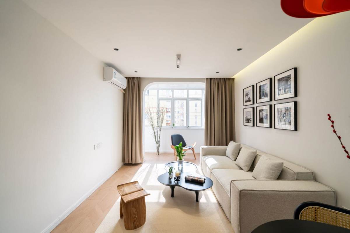 Housing image — Living Room