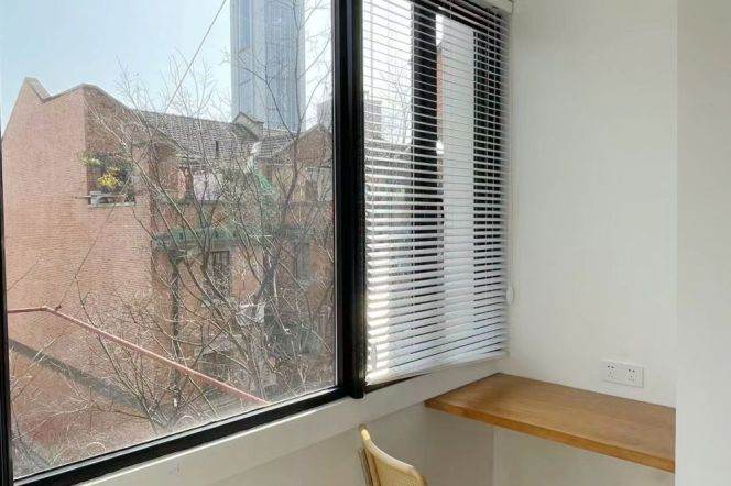 Bright Modern 1BR Apartment in Jing'an (L2/L12/L13)