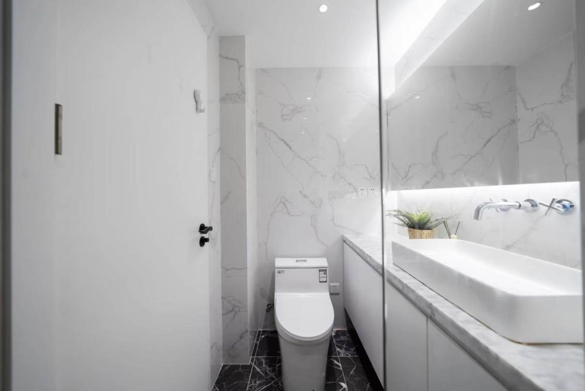 Housing image — Bathroom
