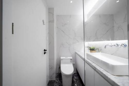 Housing image — Bathroom